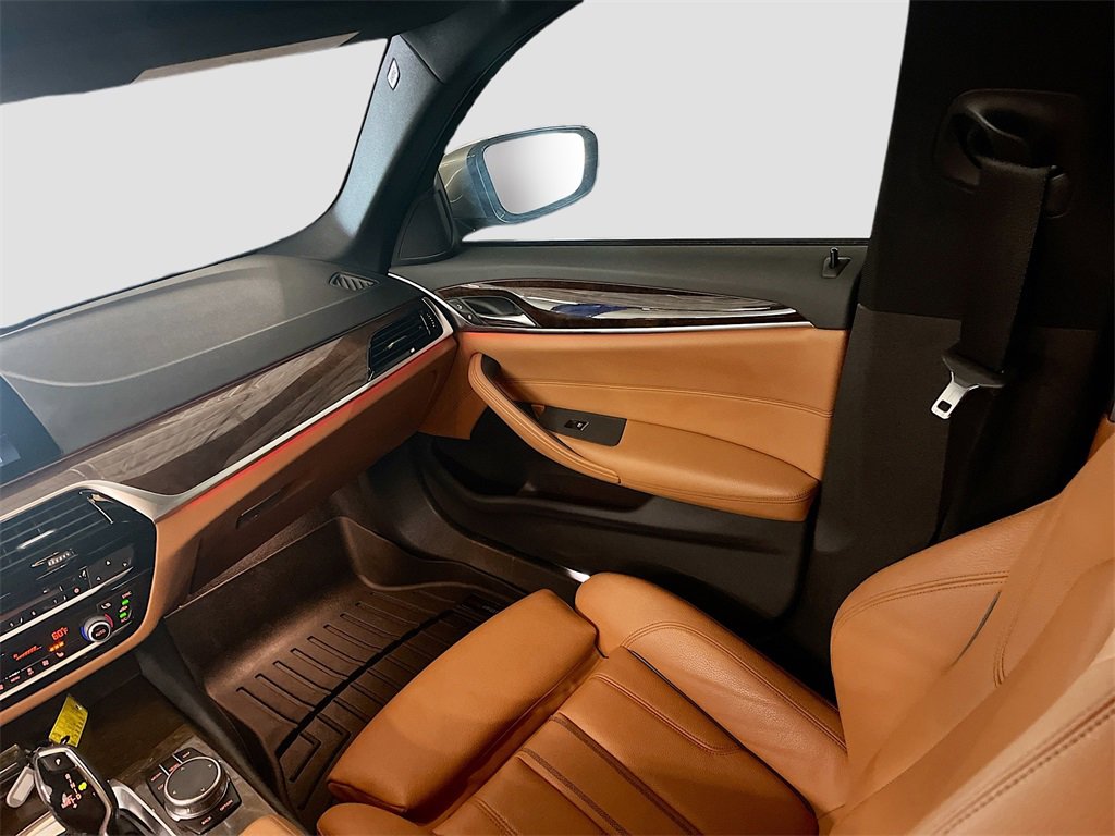 Used 2019 BMW 540i w/ Convenience Package image 24