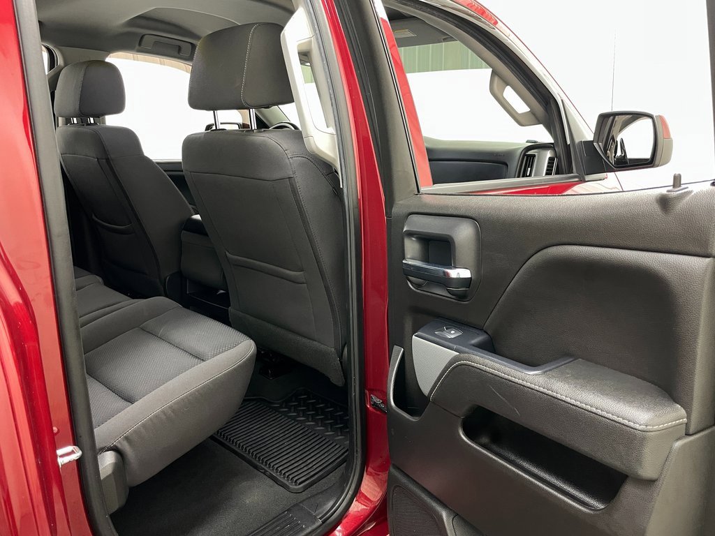 Certified 2019 Chevrolet Silverado 1500 LT w/ All Star Edition image 40