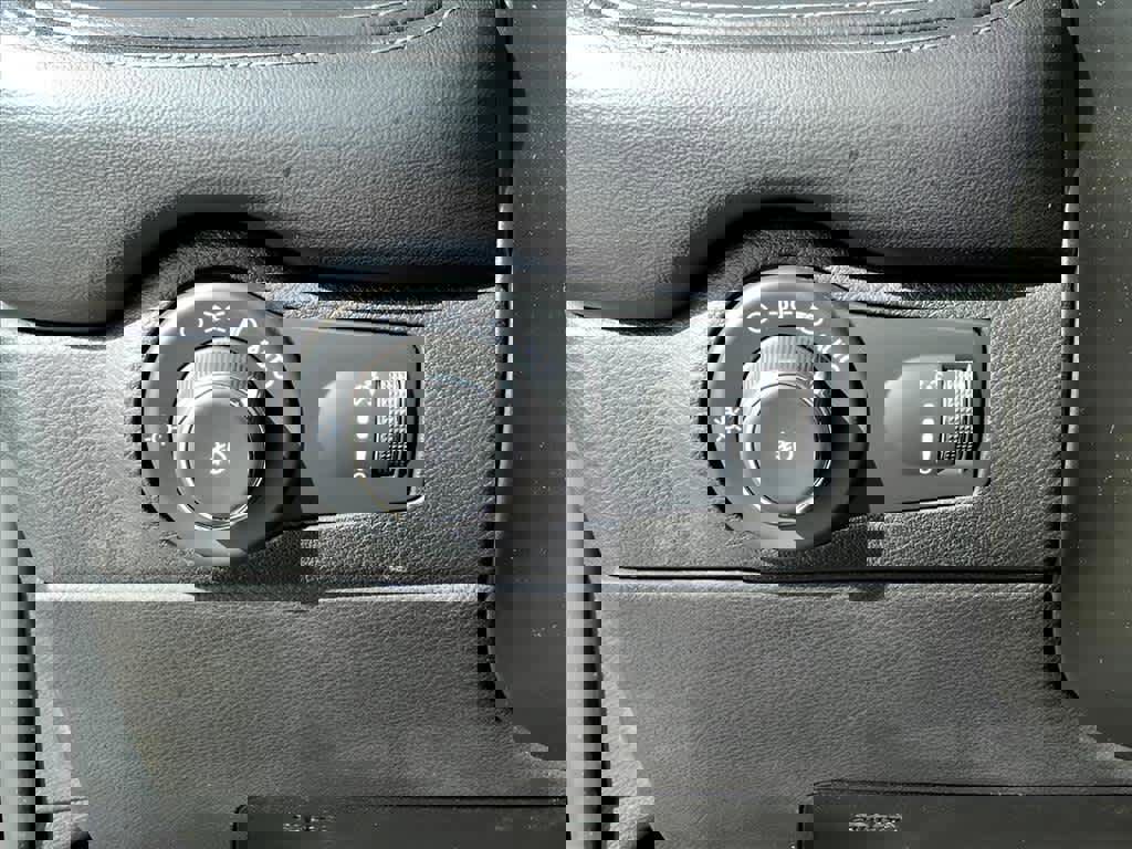 Used 2022 Dodge Durango GT image 16