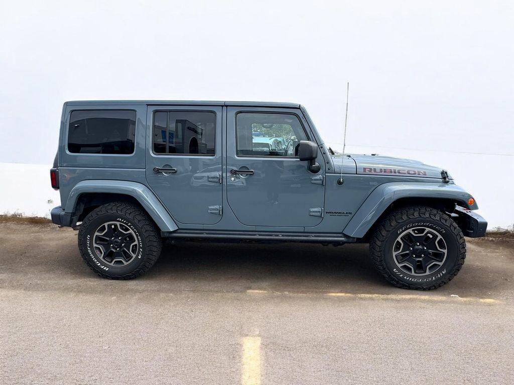 Used 2015 Jeep Wrangler Unlimited Rubicon image 17