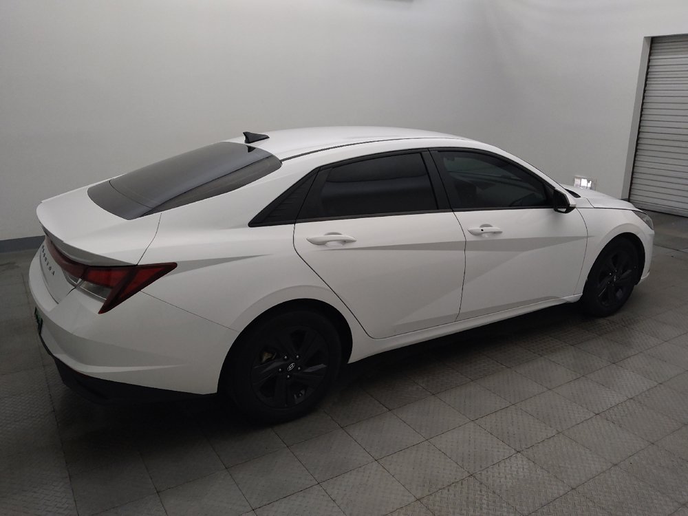 Used 2023 Hyundai Elantra SEL w/ Cargo Package FWD image 10