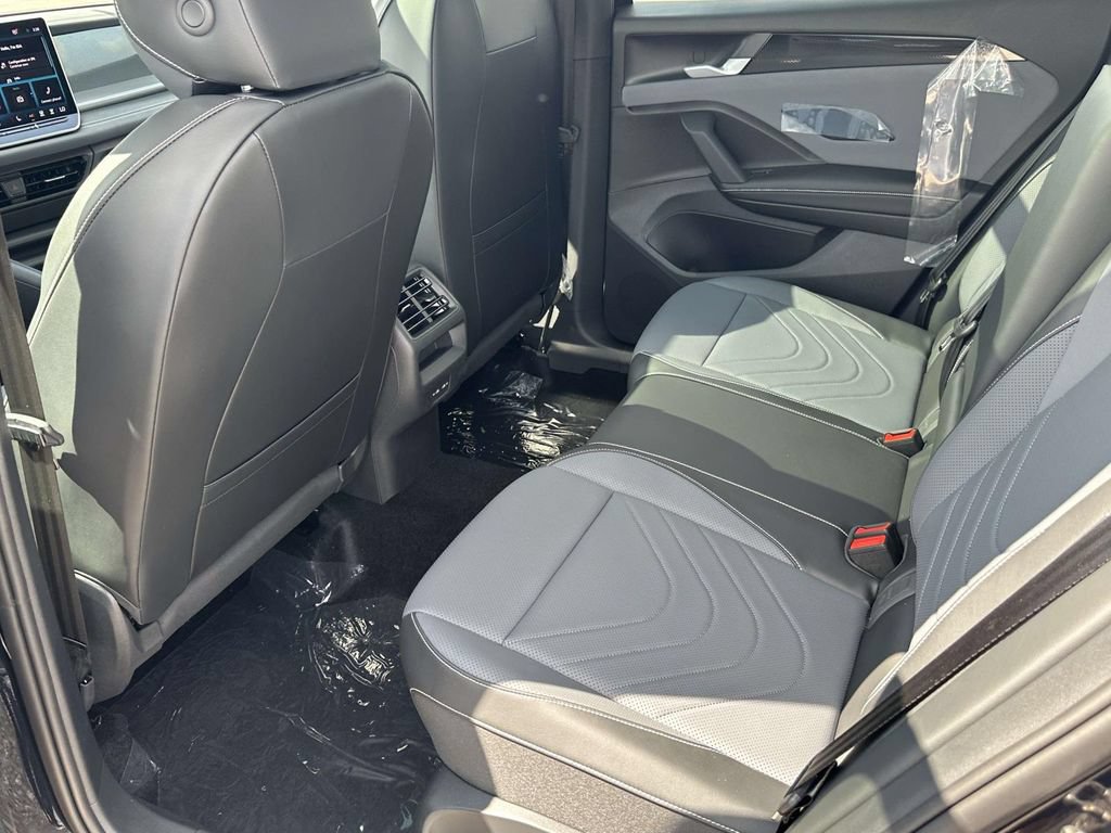 New 2026 Volkswagen Tiguan SE R-Line AWD/4WD image 9