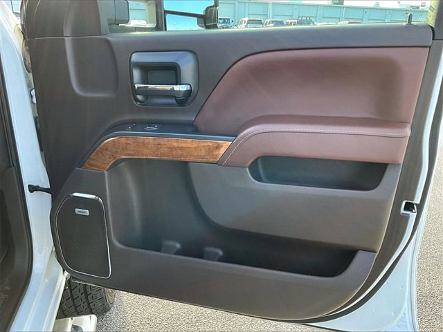 Used 2018 Chevrolet Silverado 3500 High Country w/ Duramax Plus Package image 12