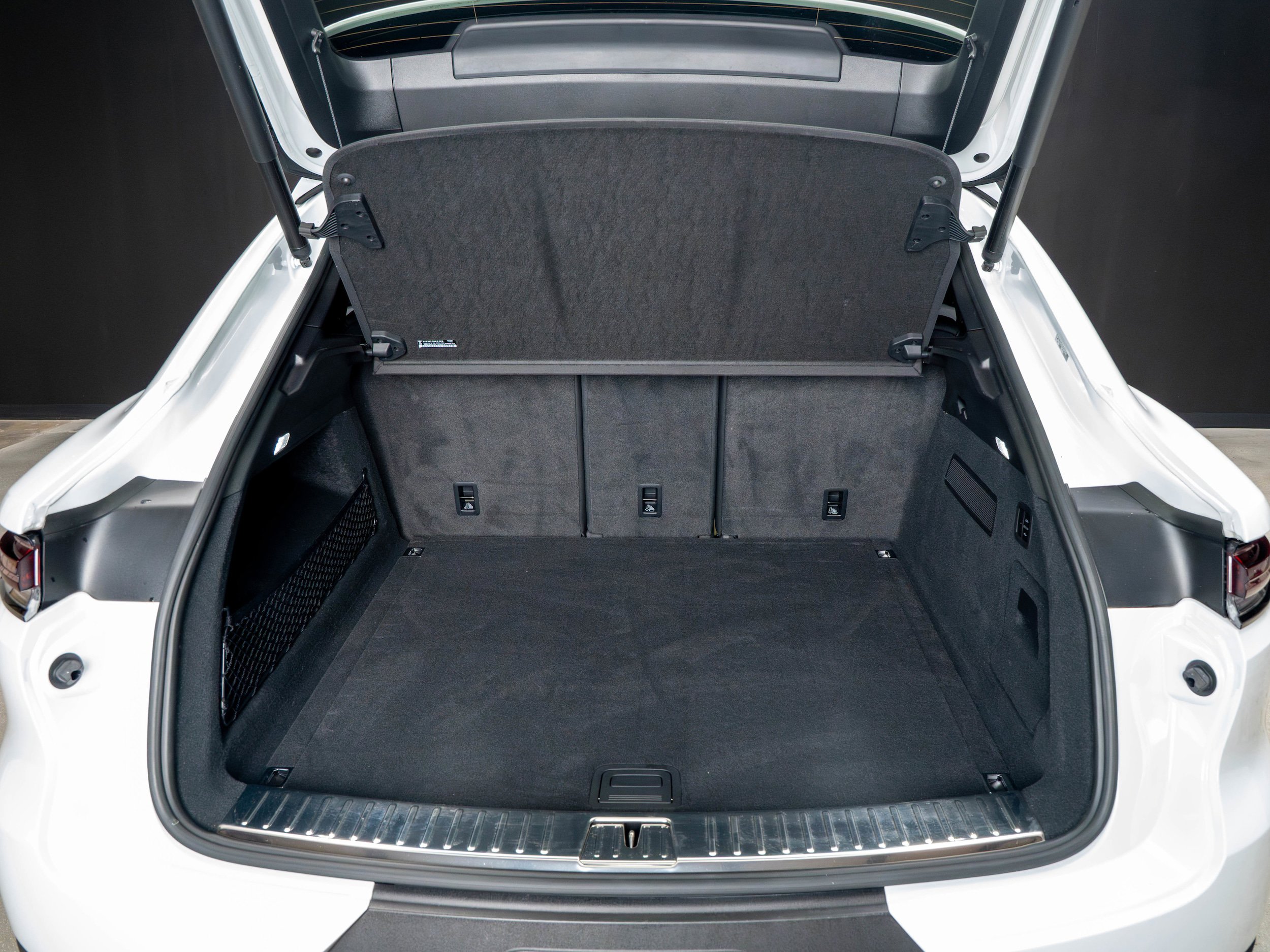 Certified 2025 Porsche Cayenne S AWD/4WD image 48