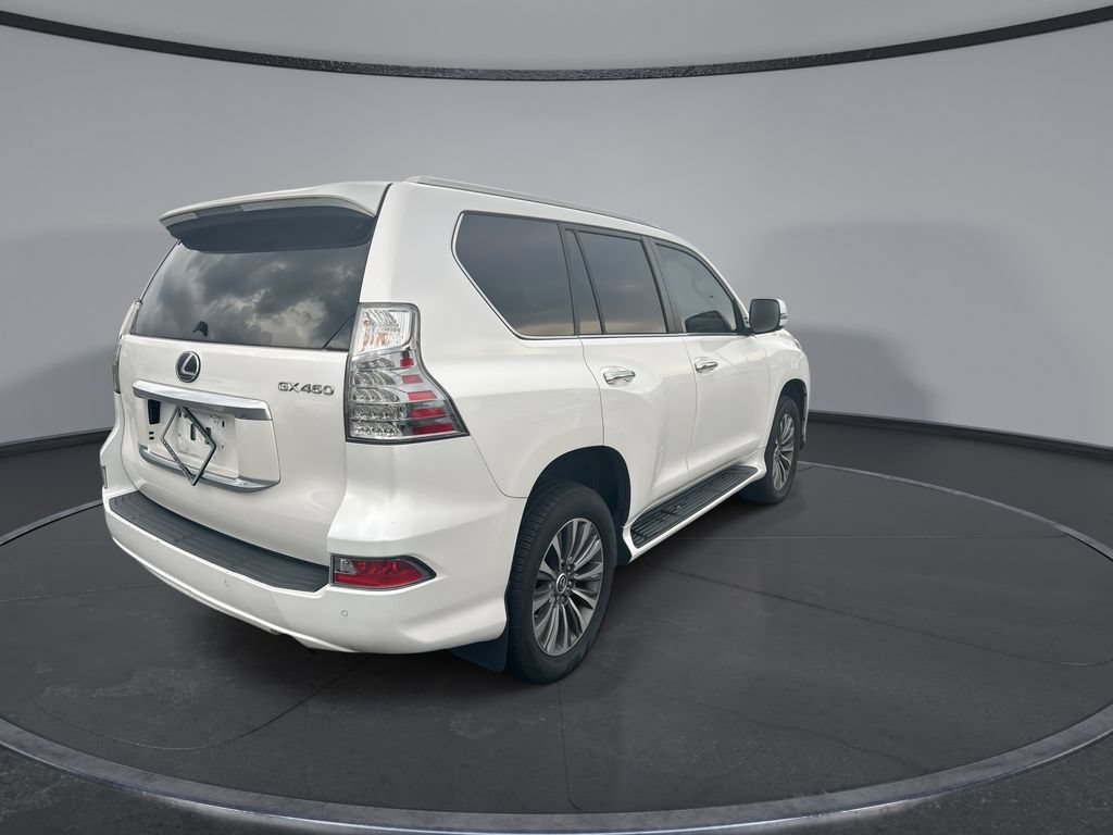 Used 2023 Lexus GX 460 Luxury w/ Accessory Package AWD/4WD image 2
