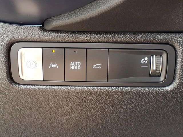 Used 2024 Chevrolet Equinox EV LT FWD image 17