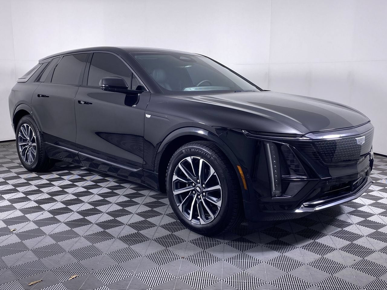 Certified 2024 Cadillac Lyriq Sport AWD/4WD image 20