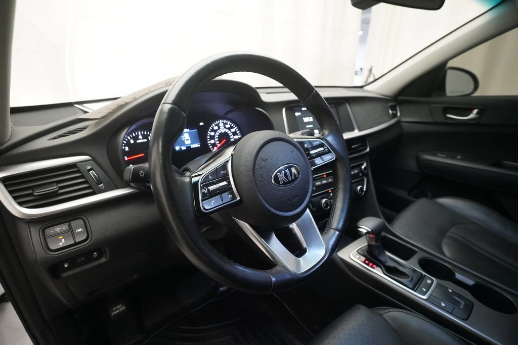 Used 2020 Kia Optima SE FWD image 8