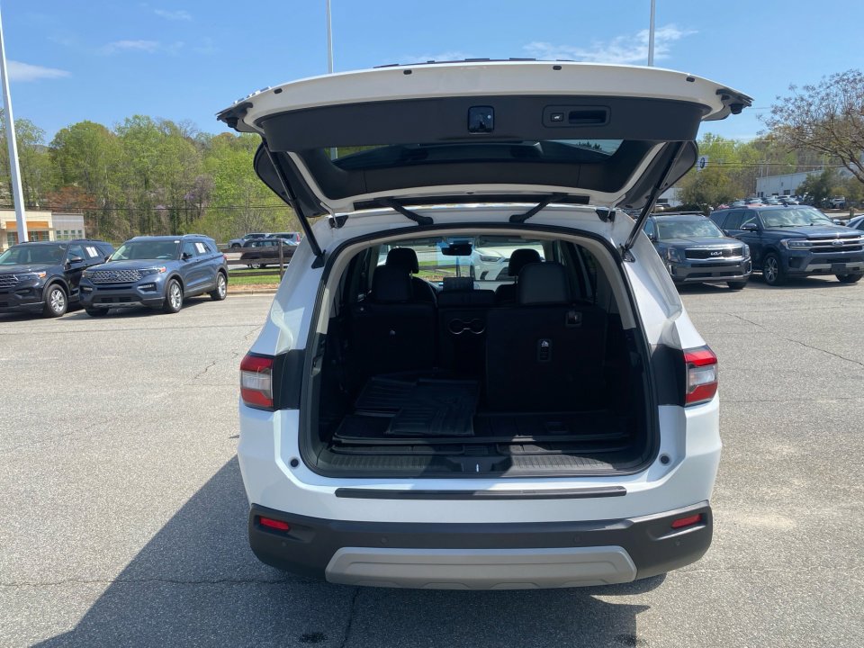 Certified 2025 Honda Pilot EX-L image 18