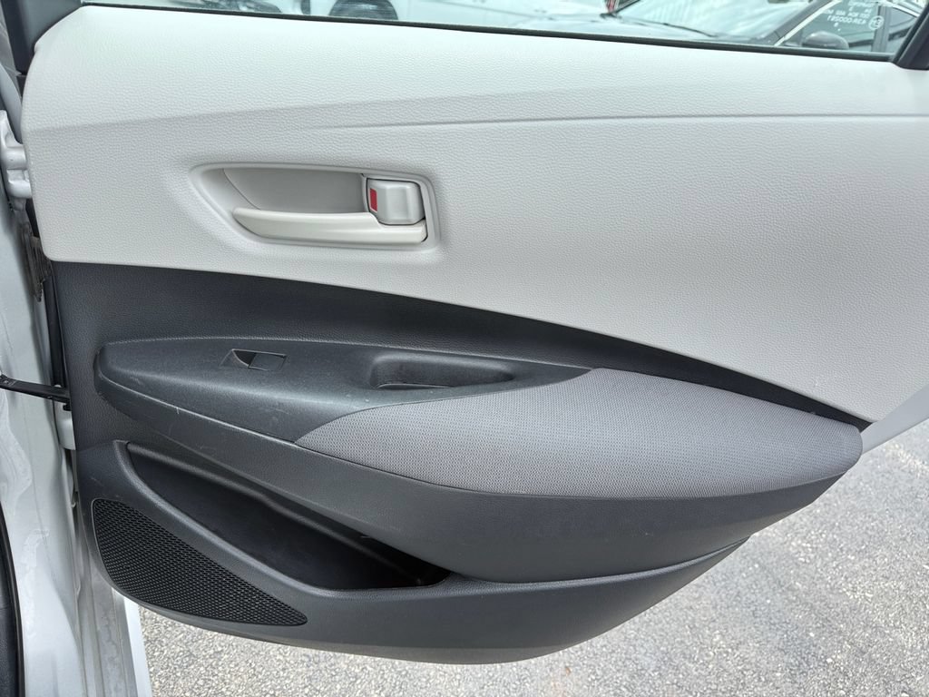 Used 2024 Toyota Corolla LE w/ LE Premium Package FWD image 20