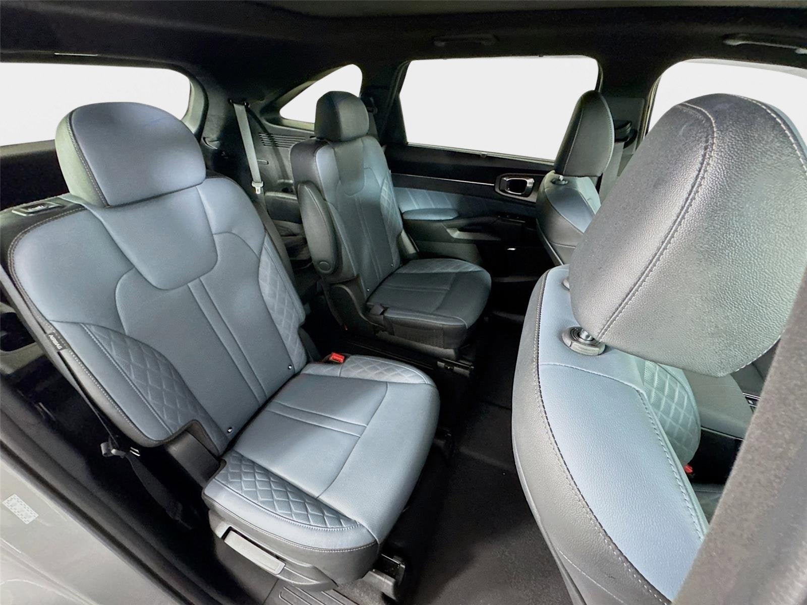 Certified 2025 Kia Sorento SX Prestige AWD/4WD image 29