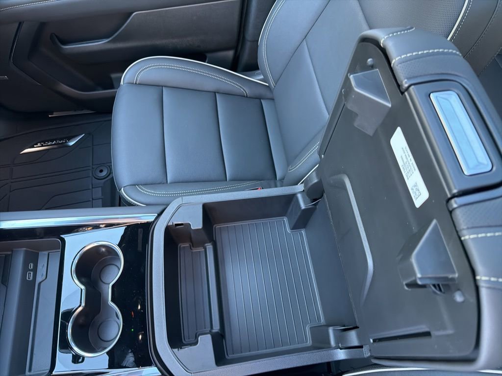 New 2026 Chevrolet Suburban Premier w/ Sun And Tow Package image 16