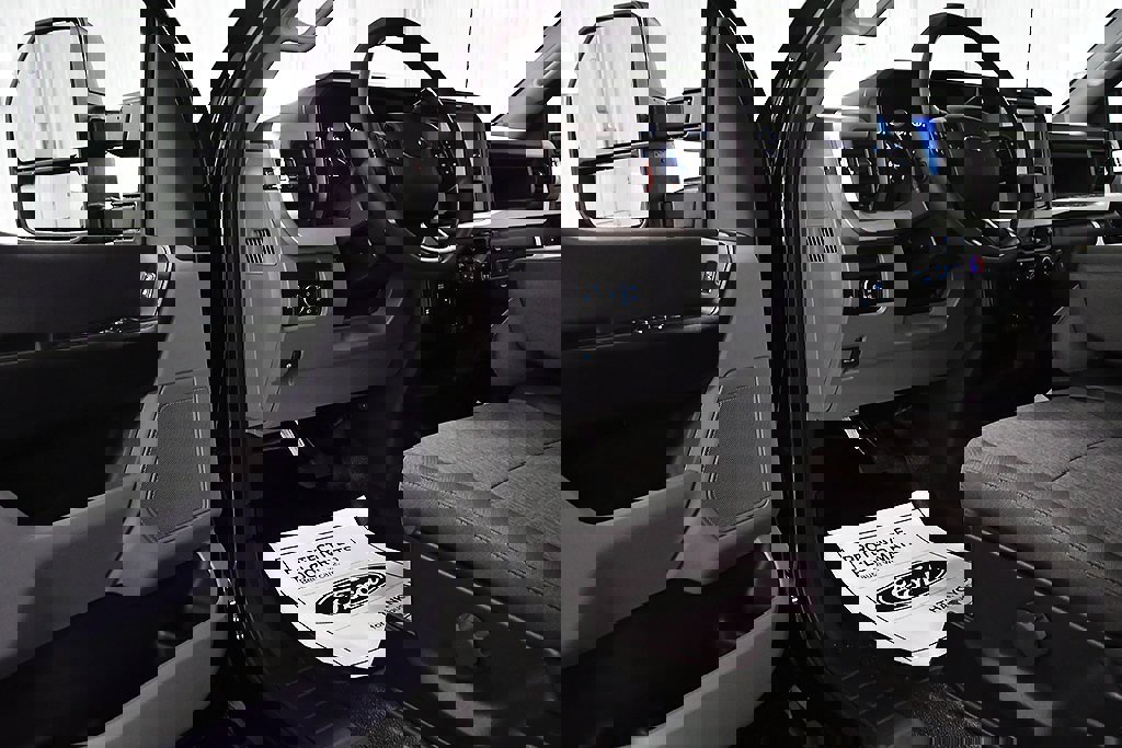 New 2026 Ford F250 XL image 38