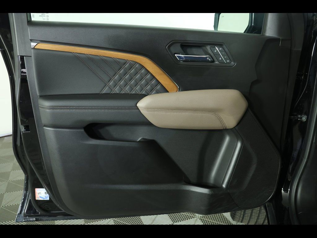 Used 2023 GMC Canyon Denali image 20