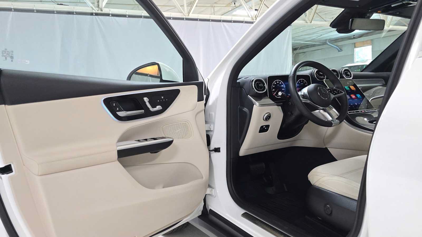 Certified 2026 Mercedes-Benz GLC 300 4MATIC image 19