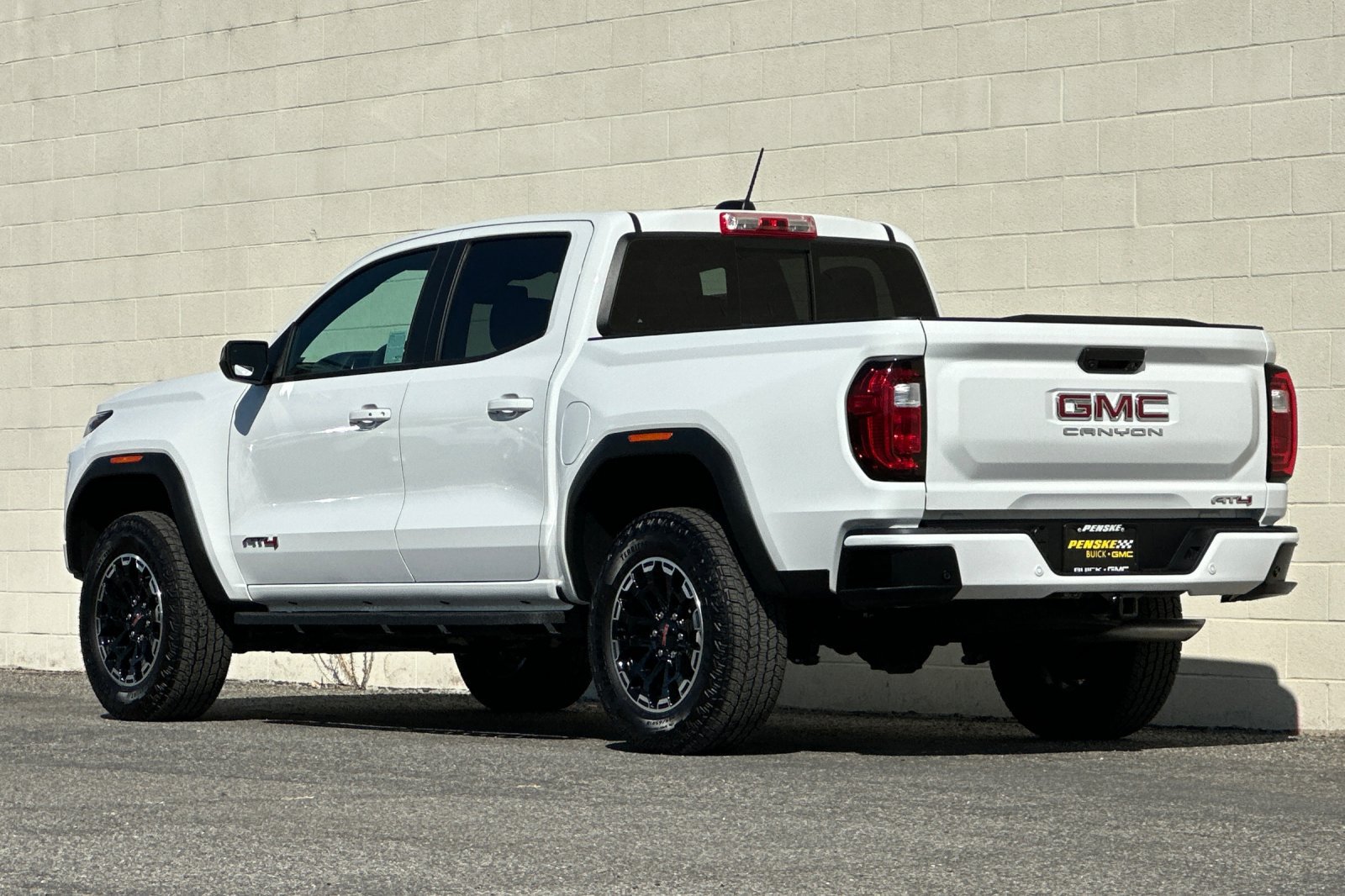 Certified 2026 GMC Canyon AT4 AWD/4WD image 6
