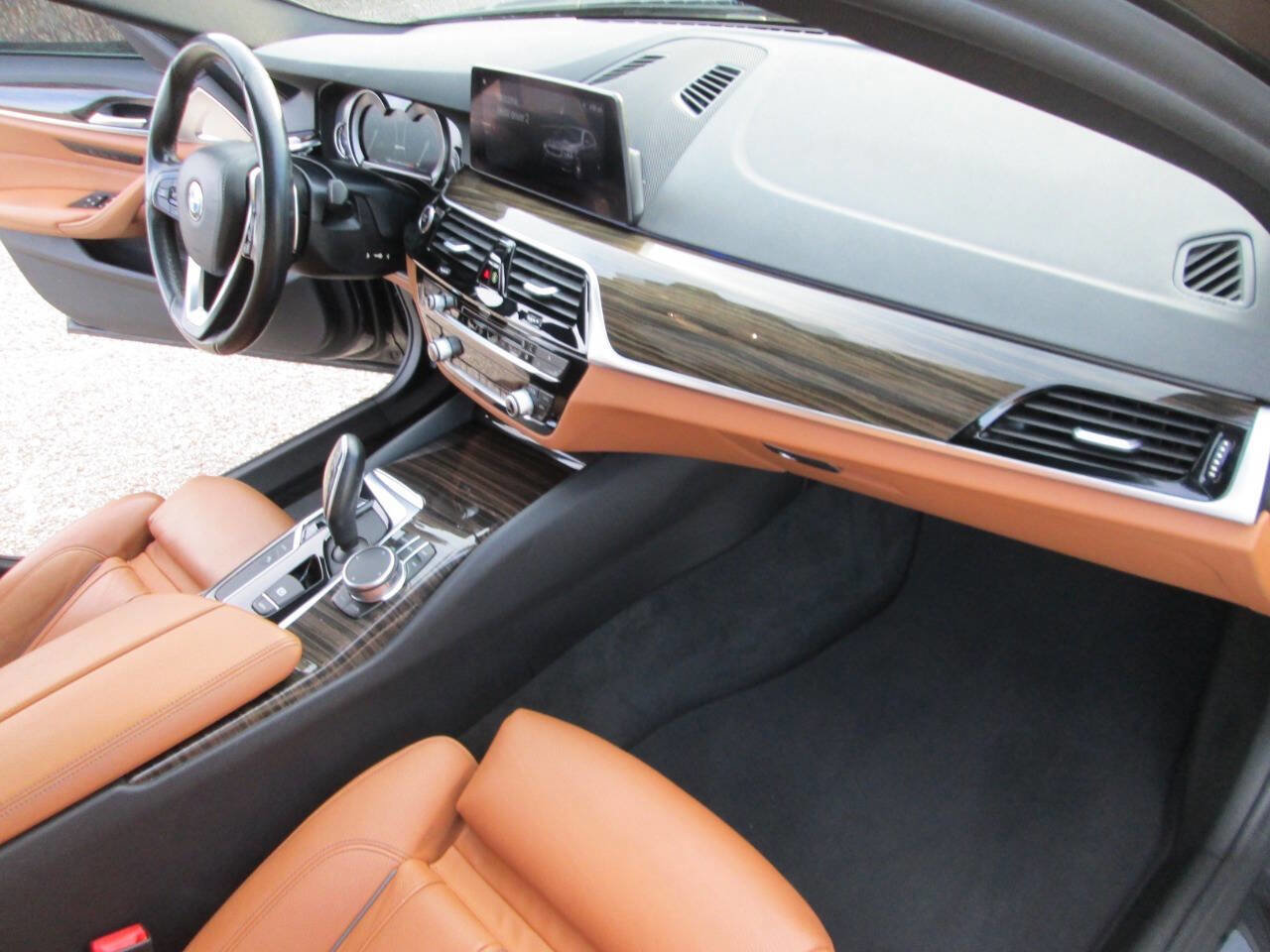 Used 2019 BMW 530e 530e iPerformance 4dr Sedan w/ Convenience Package image 51