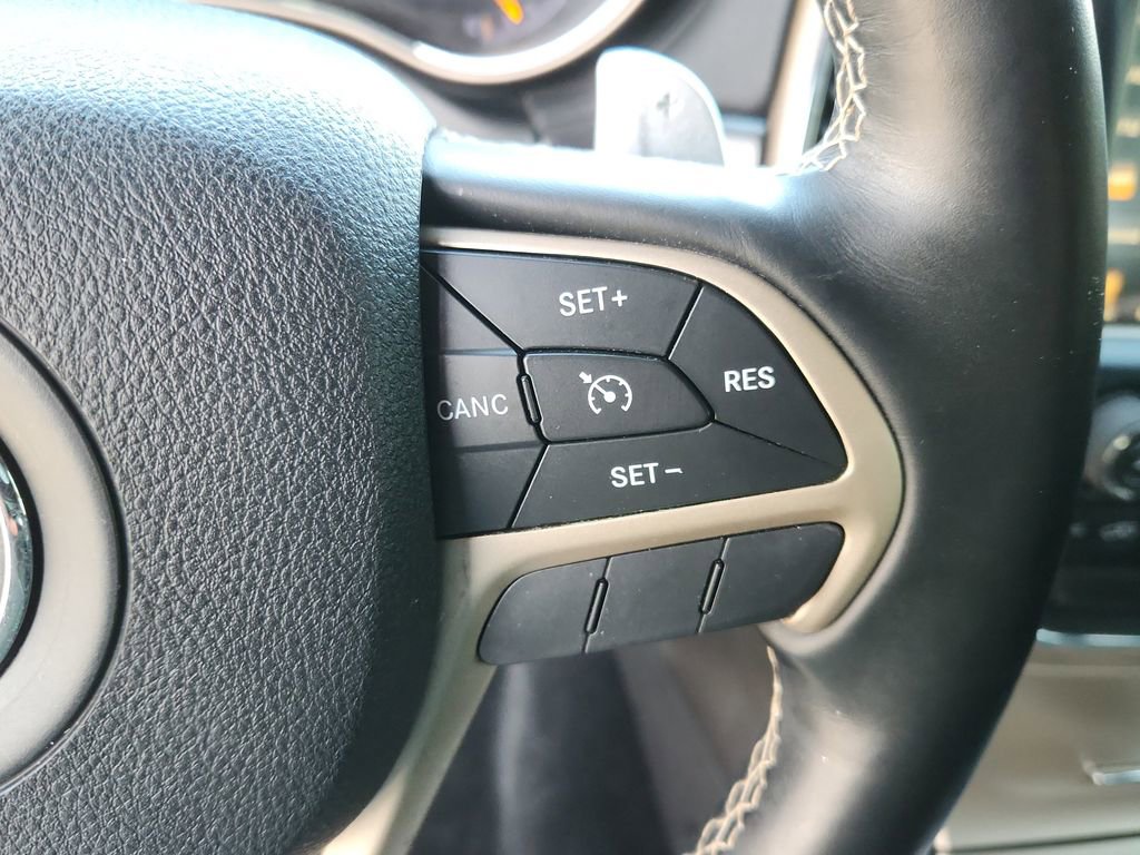 Used 2014 Jeep Grand Cherokee Overland image 24