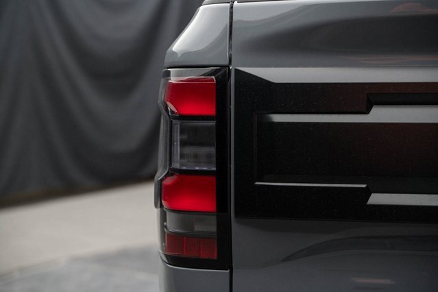 Used 2025 Nissan Frontier PRO-4X w/ Pro Convenience Package image 13