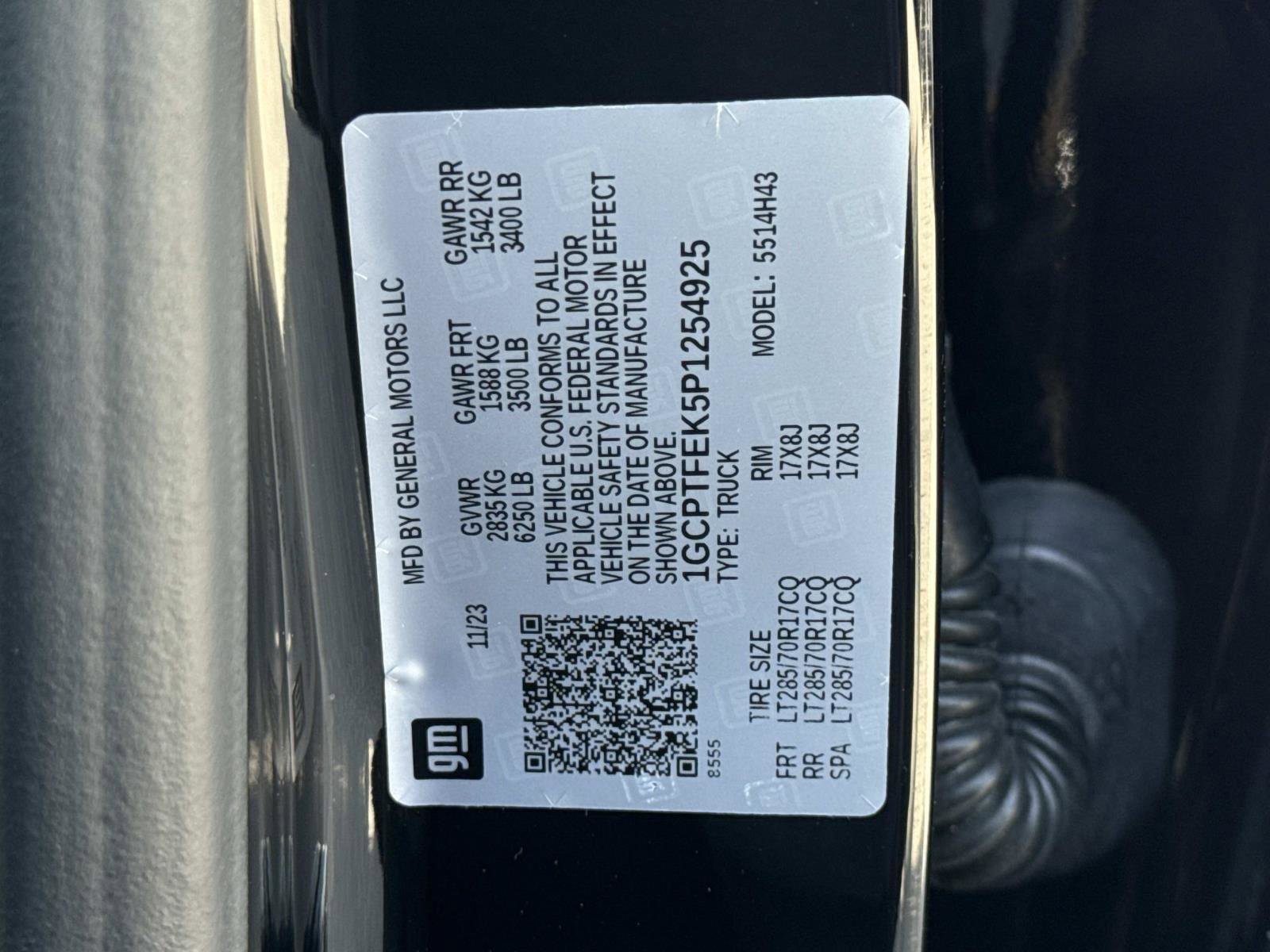 Used 2023 Chevrolet Colorado ZR2 w/ ZR2 Convenience Package III image 31