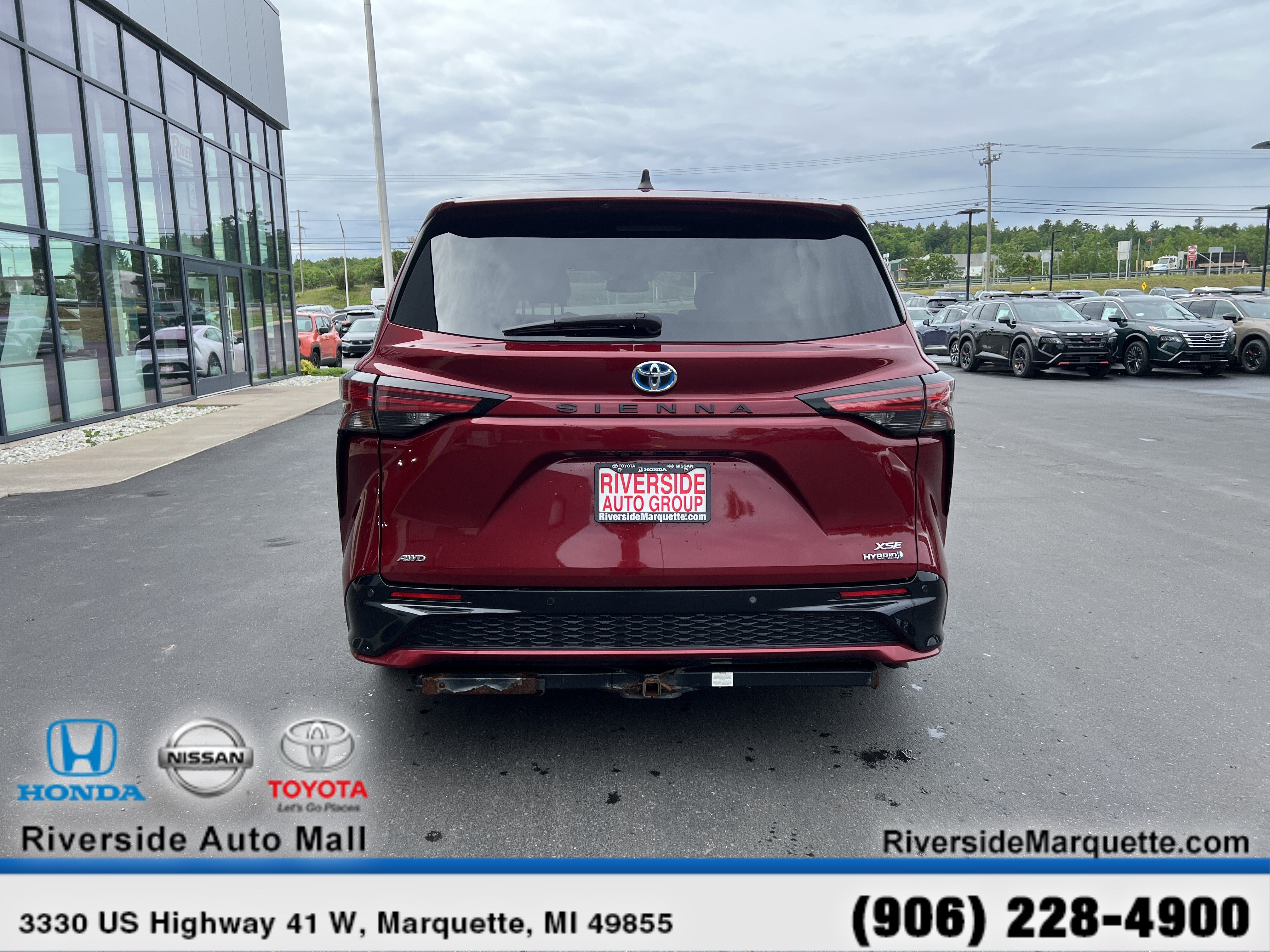 Used 2021 Toyota Sienna XSE AWD/4WD image 7