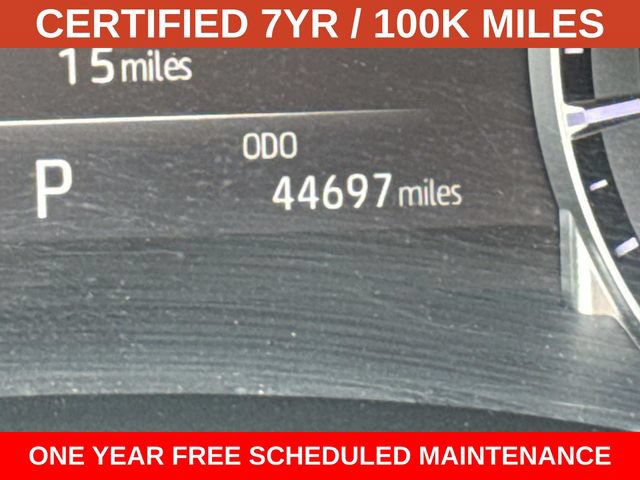 Used 2023 Toyota Highlander LE AWD/4WD image 28