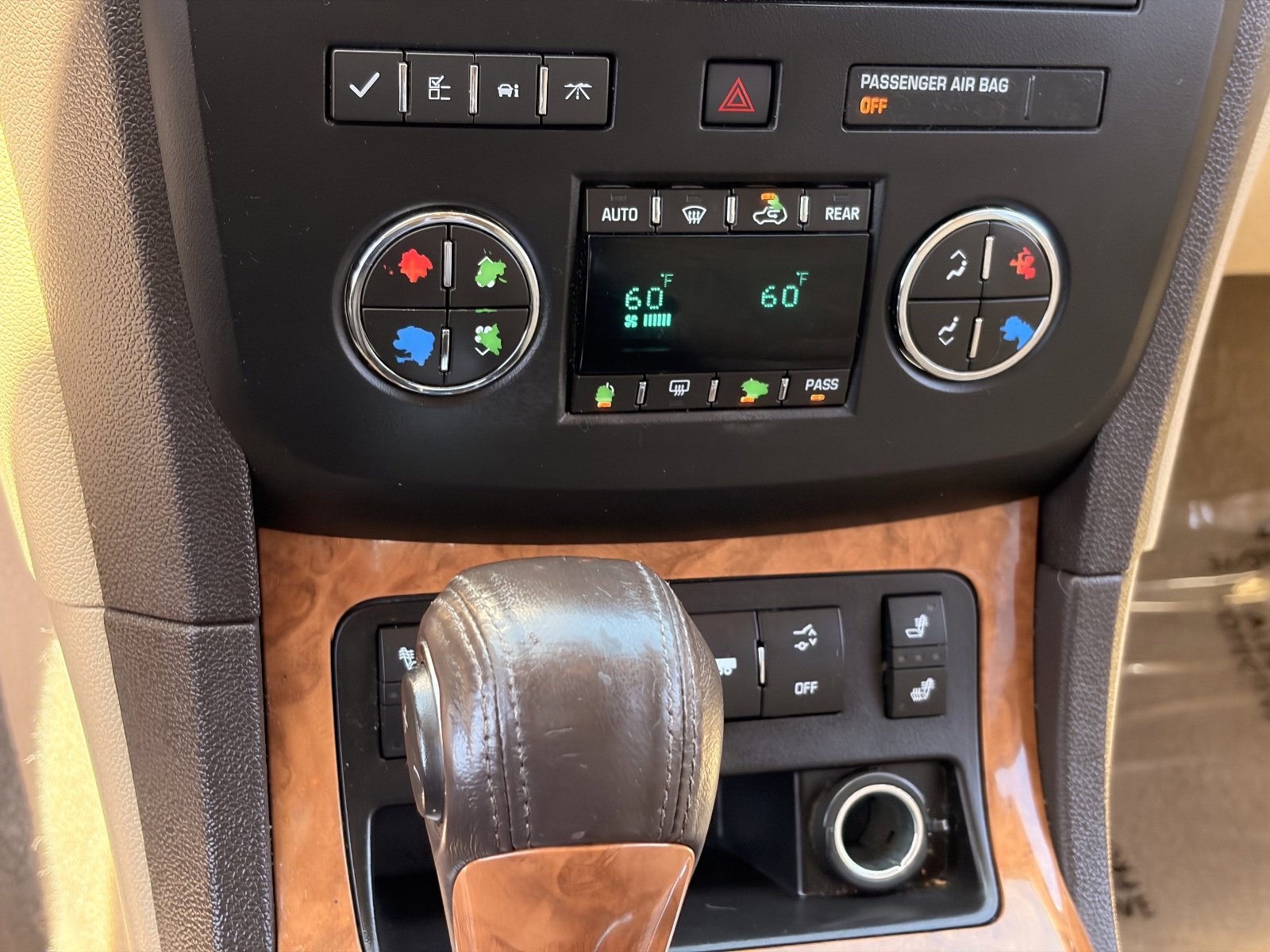 Used 2011 Buick Enclave CXL w/ Trailering Provision Package FWD image 24