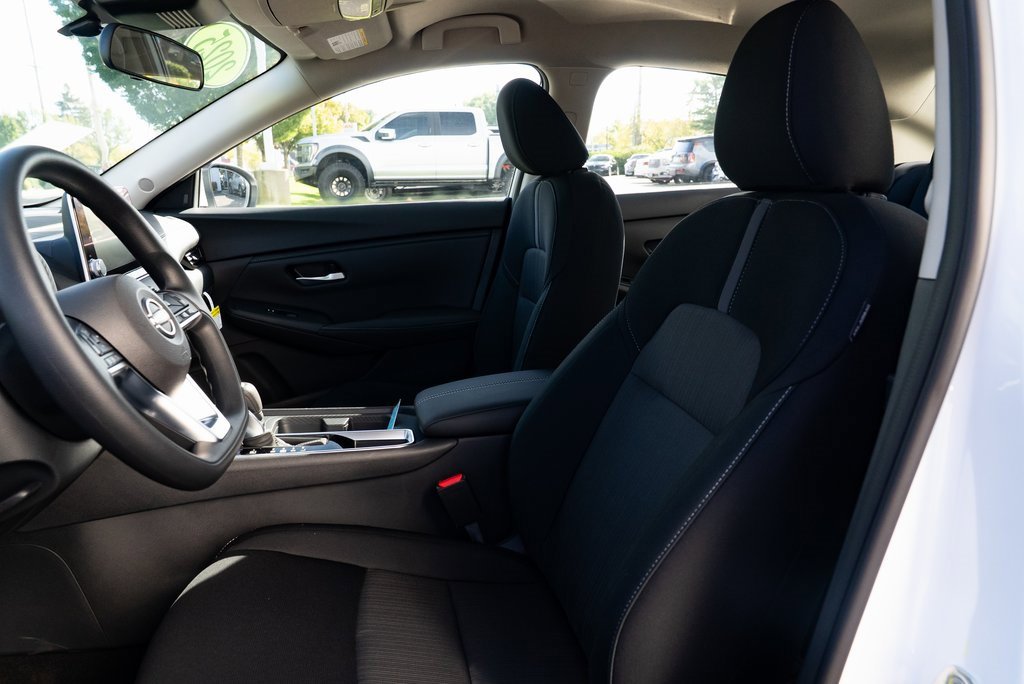 New 2025 Nissan Sentra SV image 17