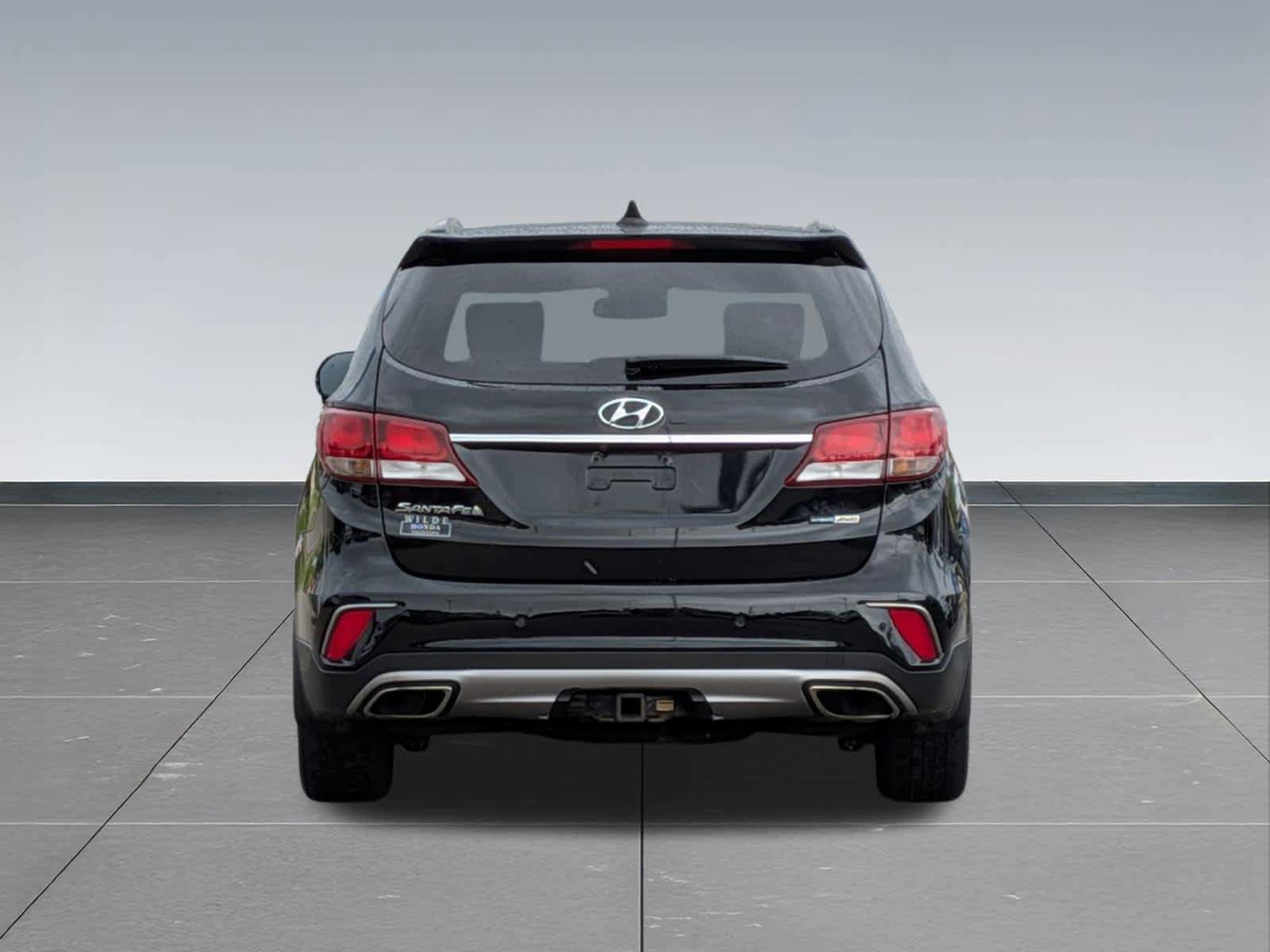 Used 2018 Hyundai Santa Fe AWD w/ SE Ultimate Tech Package 03 image 5