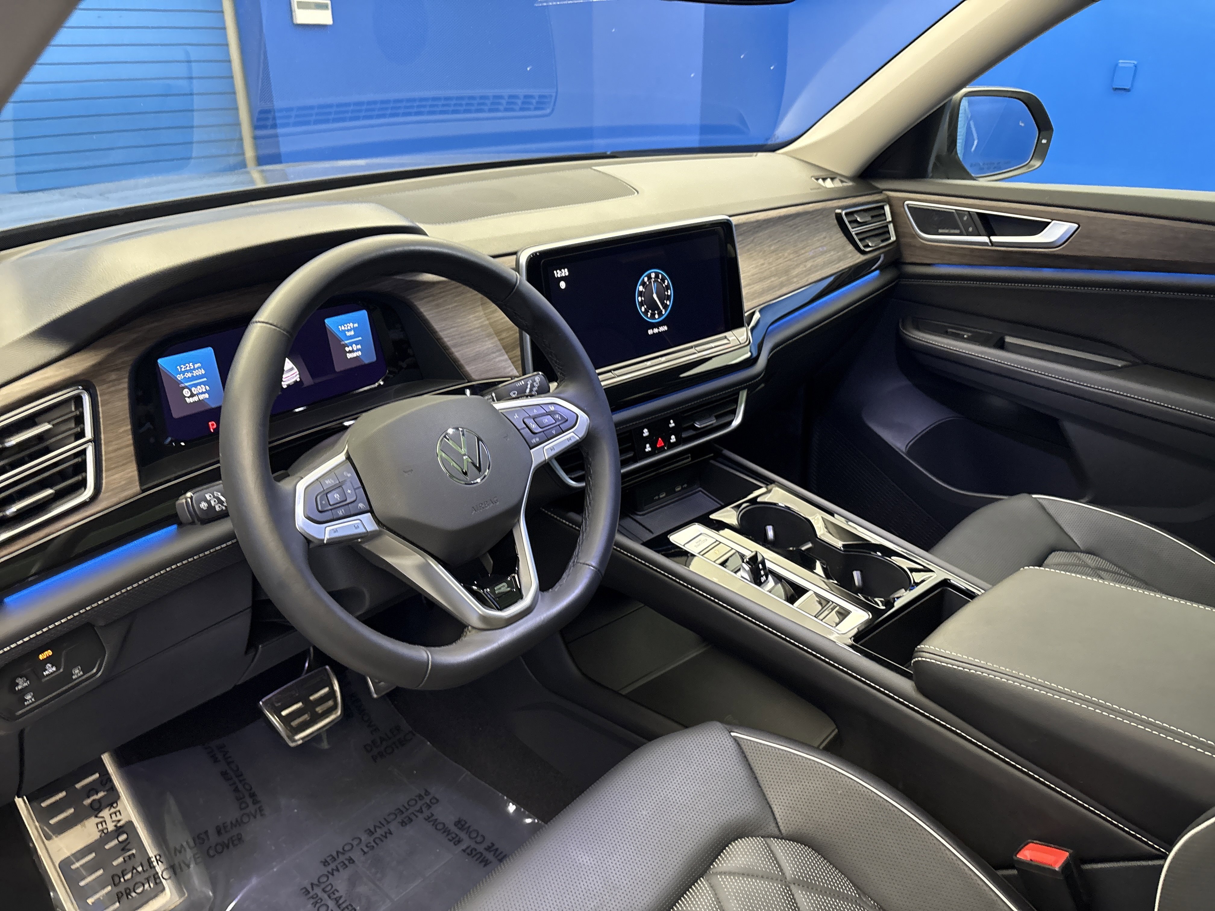 Used 2025 Volkswagen Atlas SEL Premium R-Line AWD/4WD image 11