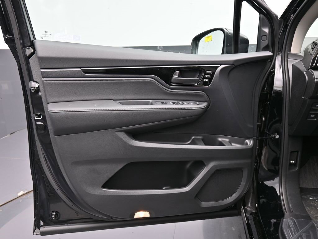 New 2026 Honda Odyssey Touring image 30