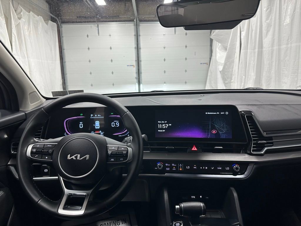 Used 2023 Kia Sportage EX FWD image 16
