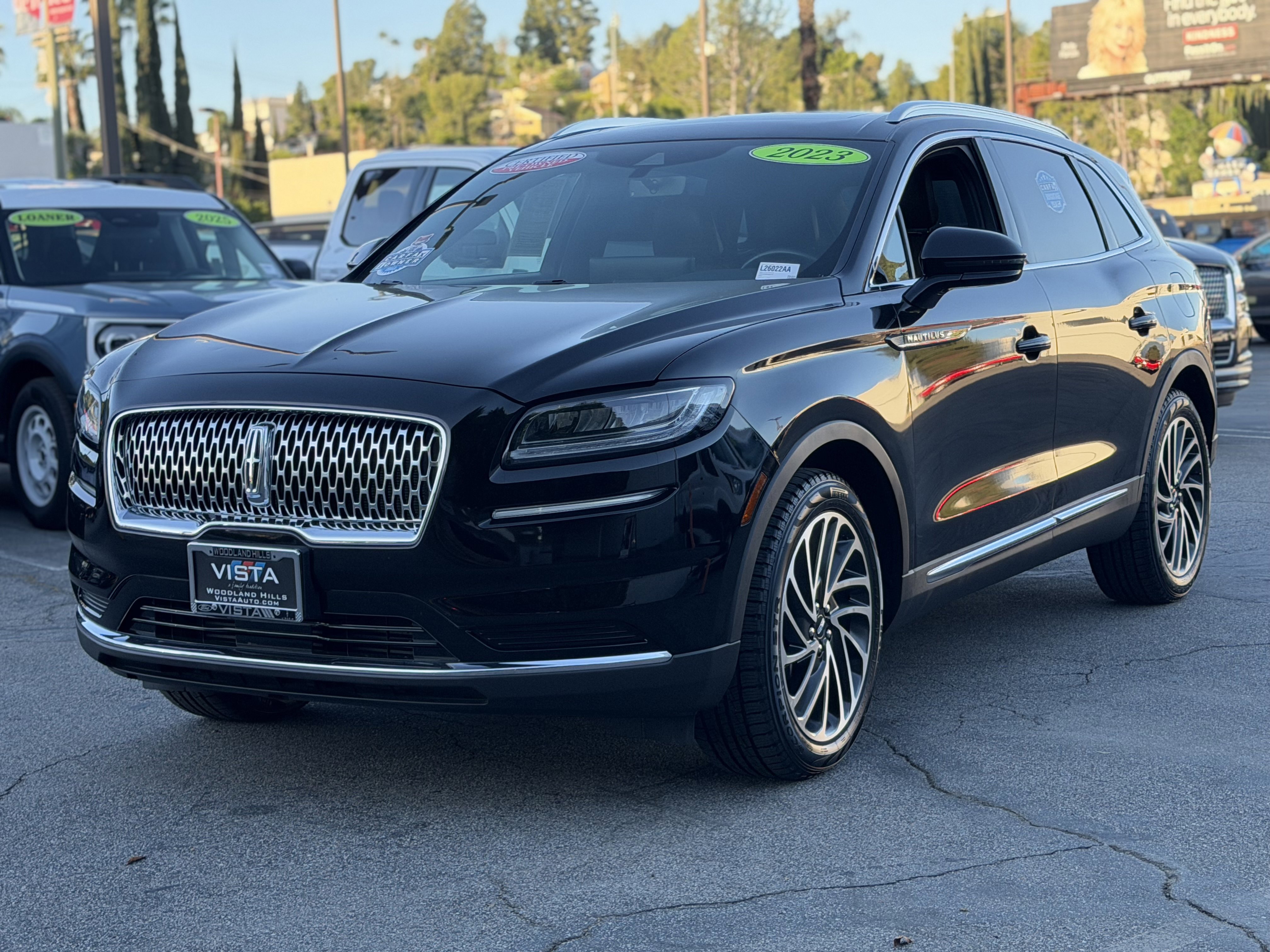Certified 2023 Lincoln Nautilus Reserve FWD image 4