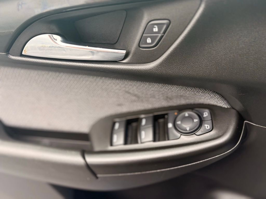 Used 2025 Chevrolet TrailBlazer LT FWD image 16