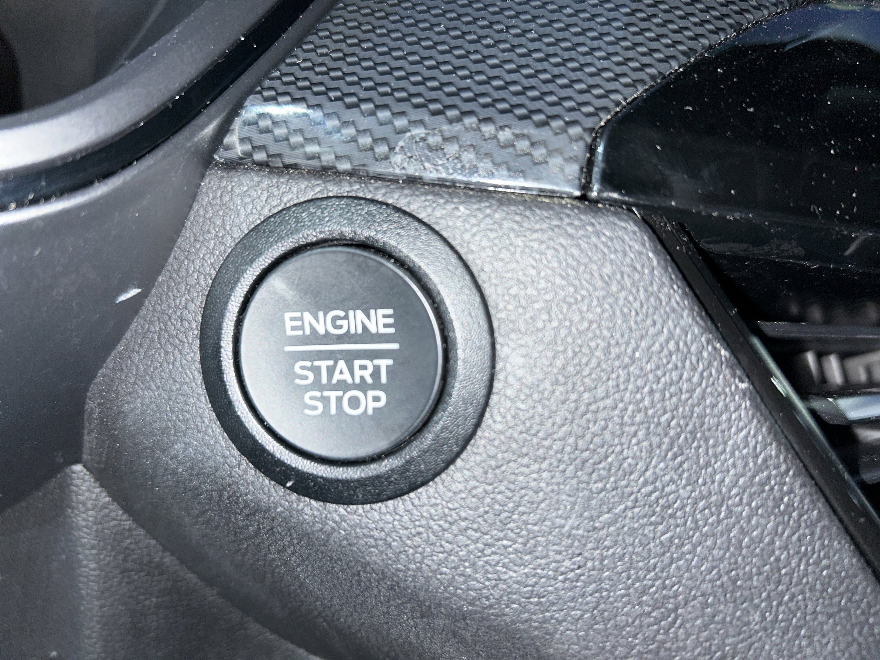 Used 2024 Ford Escape ST-Line image 18