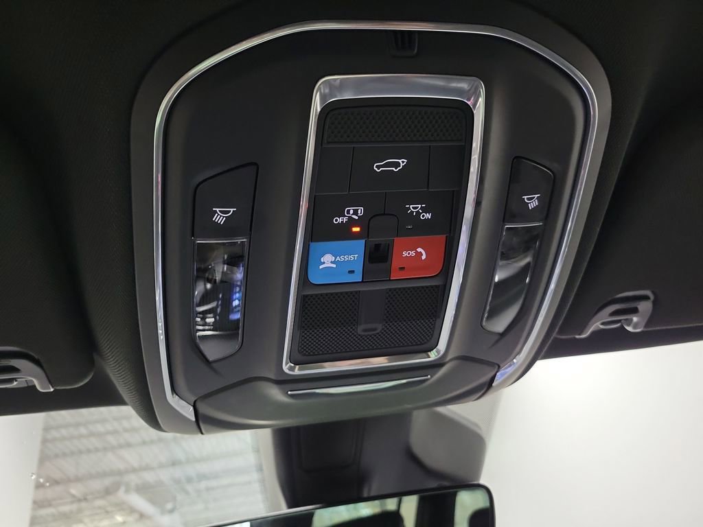 Used 2023 Jeep Wagoneer 4WD image 75