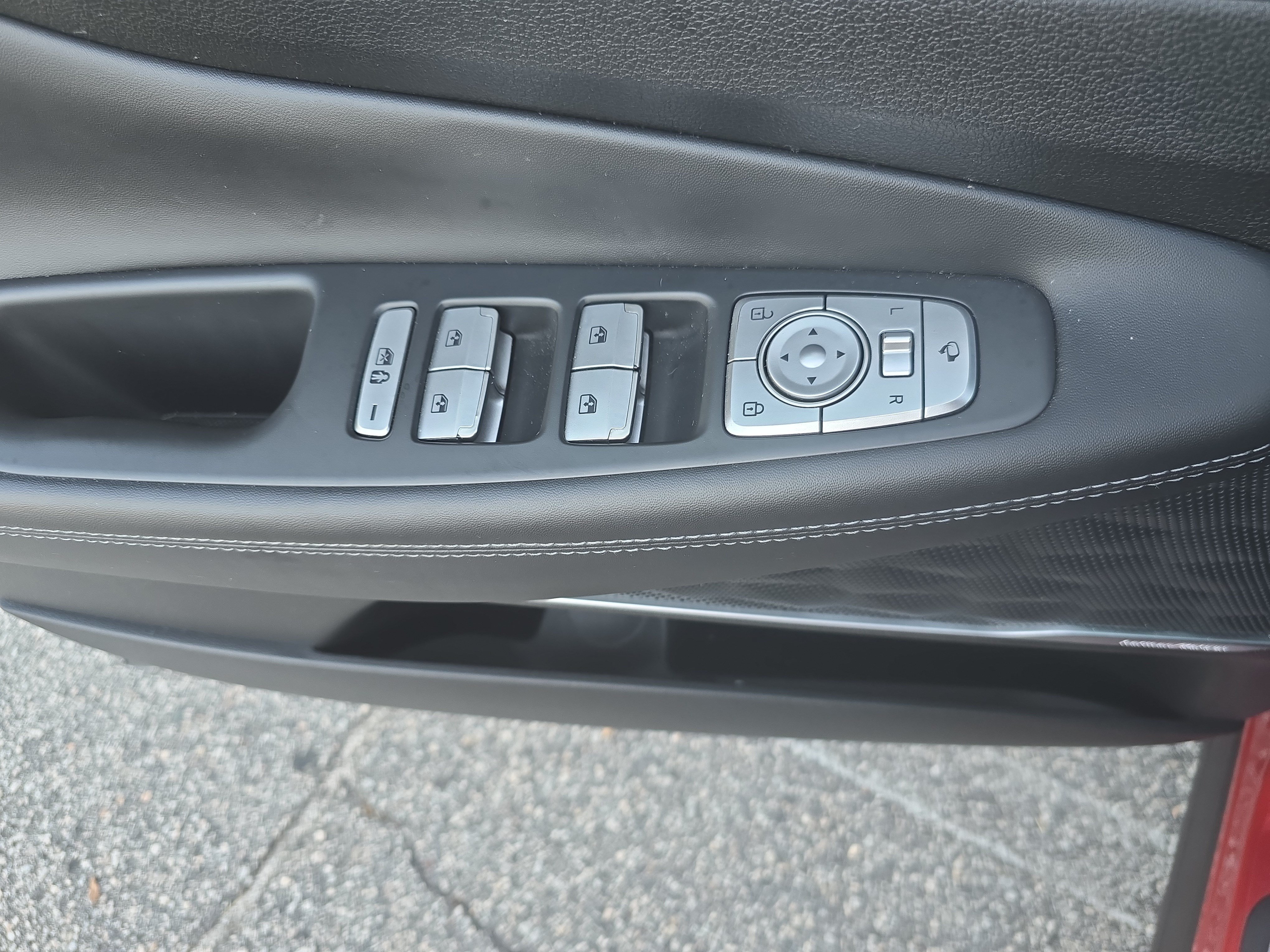 Used 2023 Hyundai Santa Fe Calligraphy AWD/4WD image 24