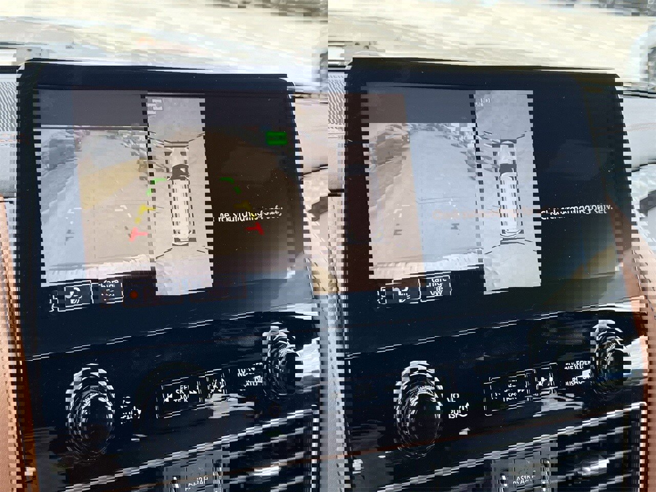 Used 2022 INFINITI QX80 Sensory w/ Cargo Package image 16