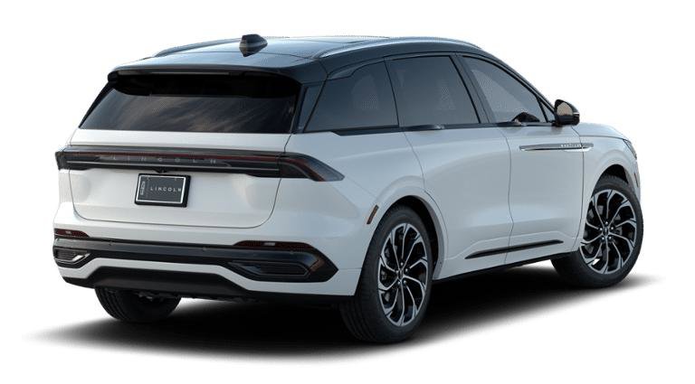 New 2026 Lincoln Nautilus Reserve image 3