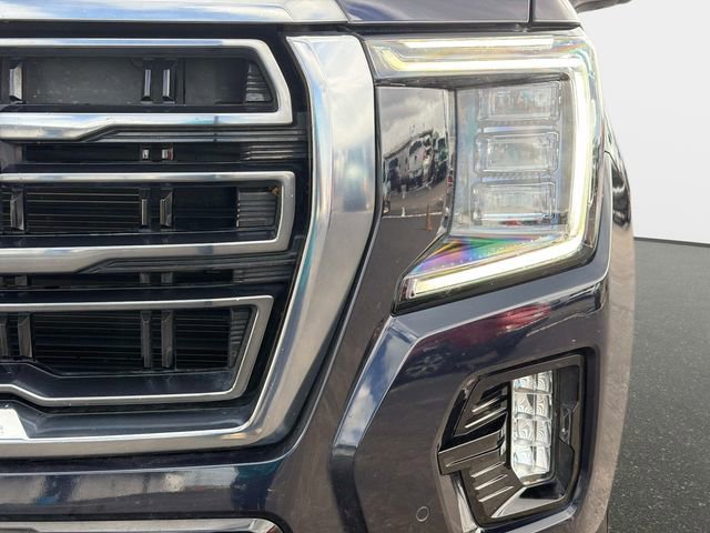 Used 2022 GMC Yukon XL AT4 w/ Technology Package image 8