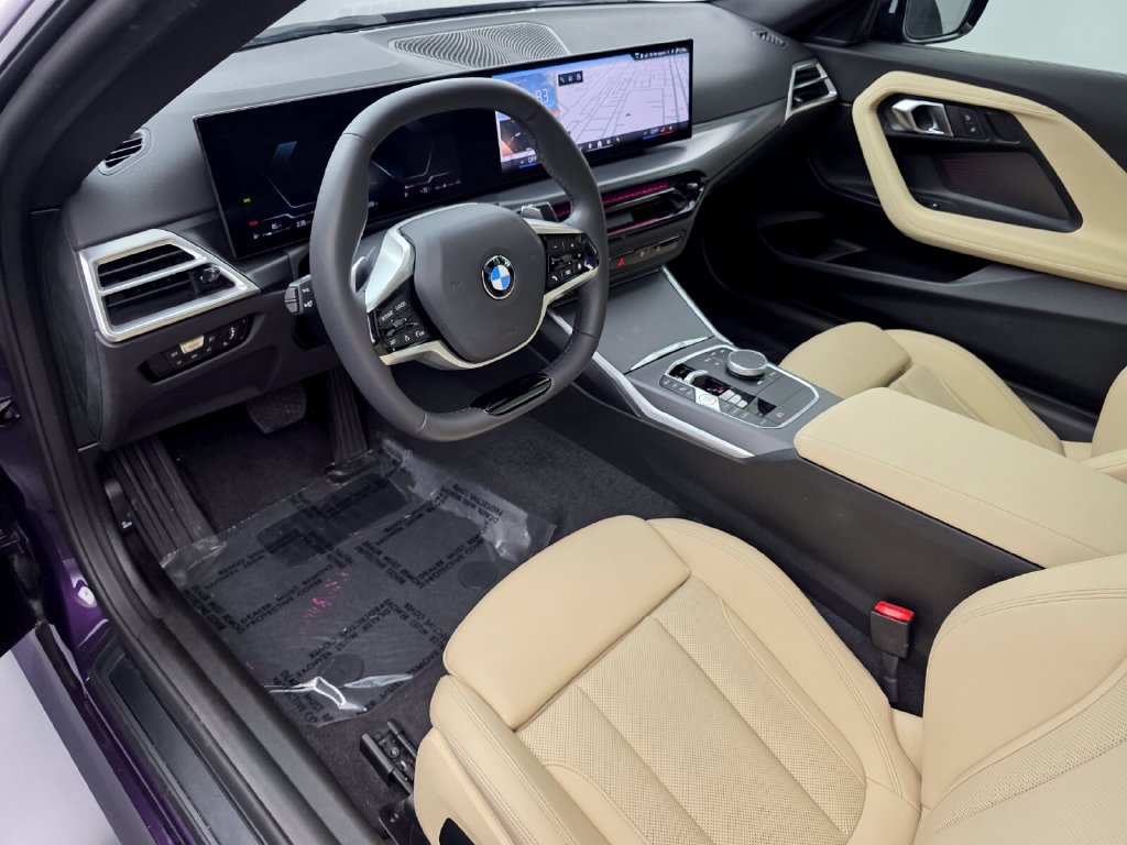 Used 2025 BMW 230i Coupe w/ Convenience Package RWD image 10