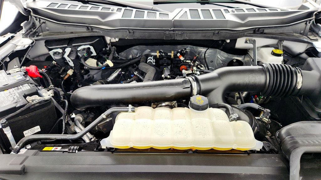 Used 2025 Ford F150 Lariat w/ Equipment Group 502A High image 27