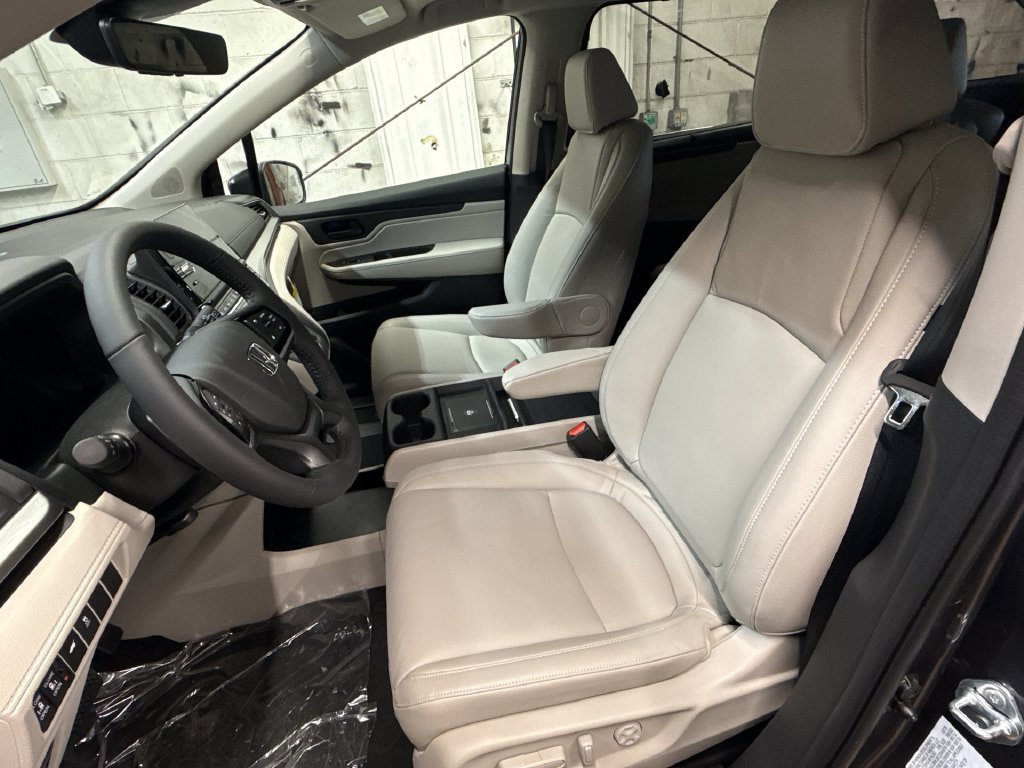 Used 2026 Honda Odyssey EX-L image 13