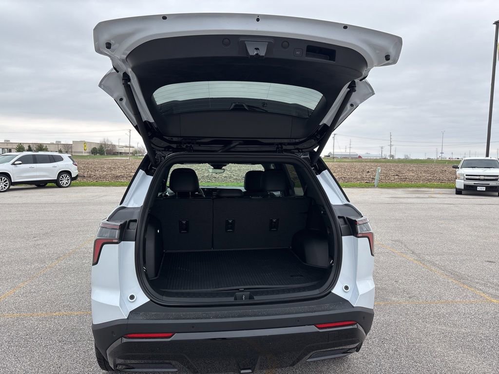 New 2026 Chevrolet Equinox RS image 8
