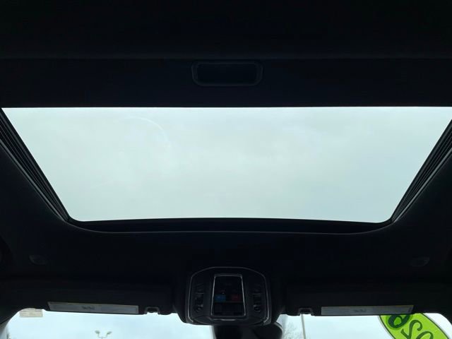 Used 2025 Jeep Grand Cherokee L Altitude image 25