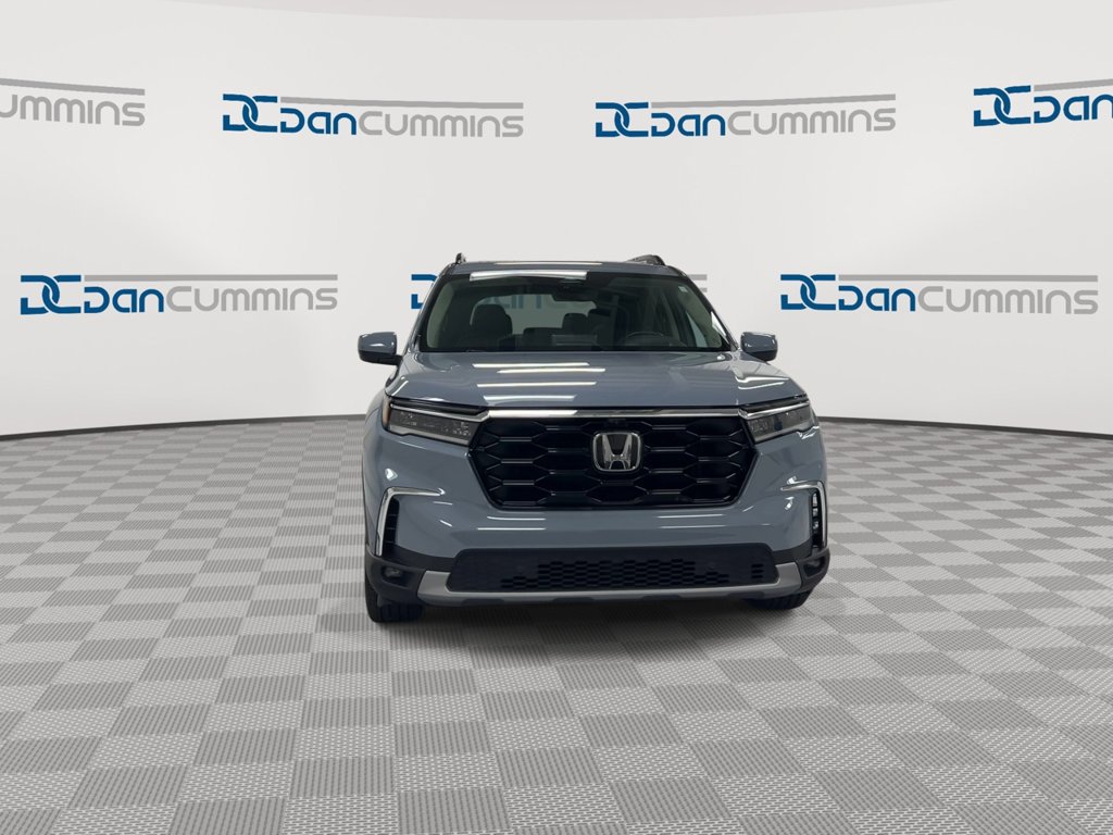Used 2024 Honda Pilot Elite image 3