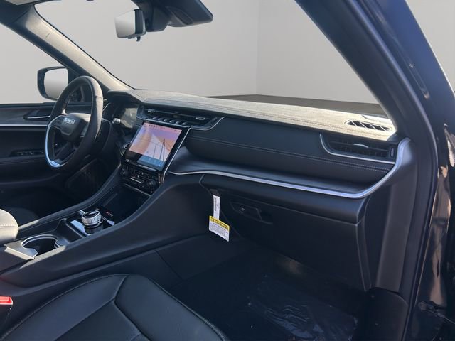 New 2025 Jeep Grand Cherokee Limited image 35