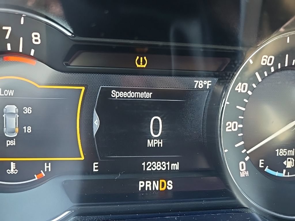 Used 2017 Lincoln MKZ Select FWD image 19