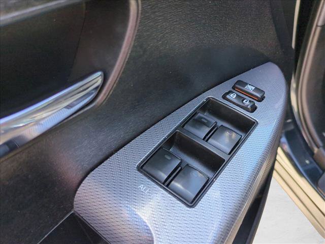 Used 2013 Toyota Venza LE AWD/4WD image 12
