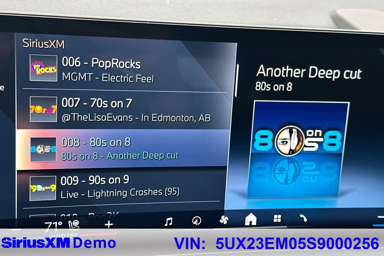 Used 2025 BMW X7 xDrive40i w/ Premium Package image 39